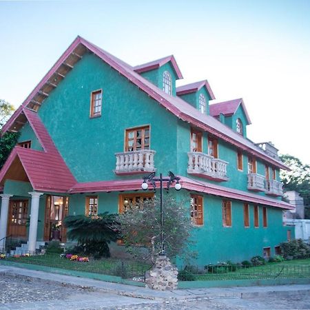 Bed and Breakfast Tu Casa En El Parque Альенде Экстерьер фото